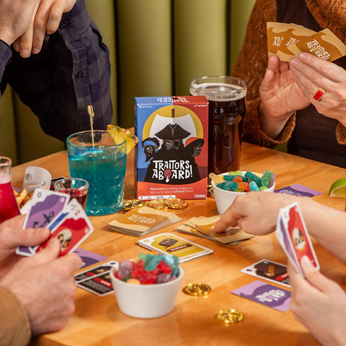 Traitors Aboard Cardgame-2