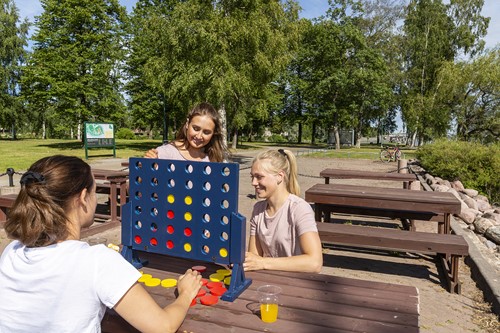 Giga 4 Op een Rij (doos beschadigd)-2